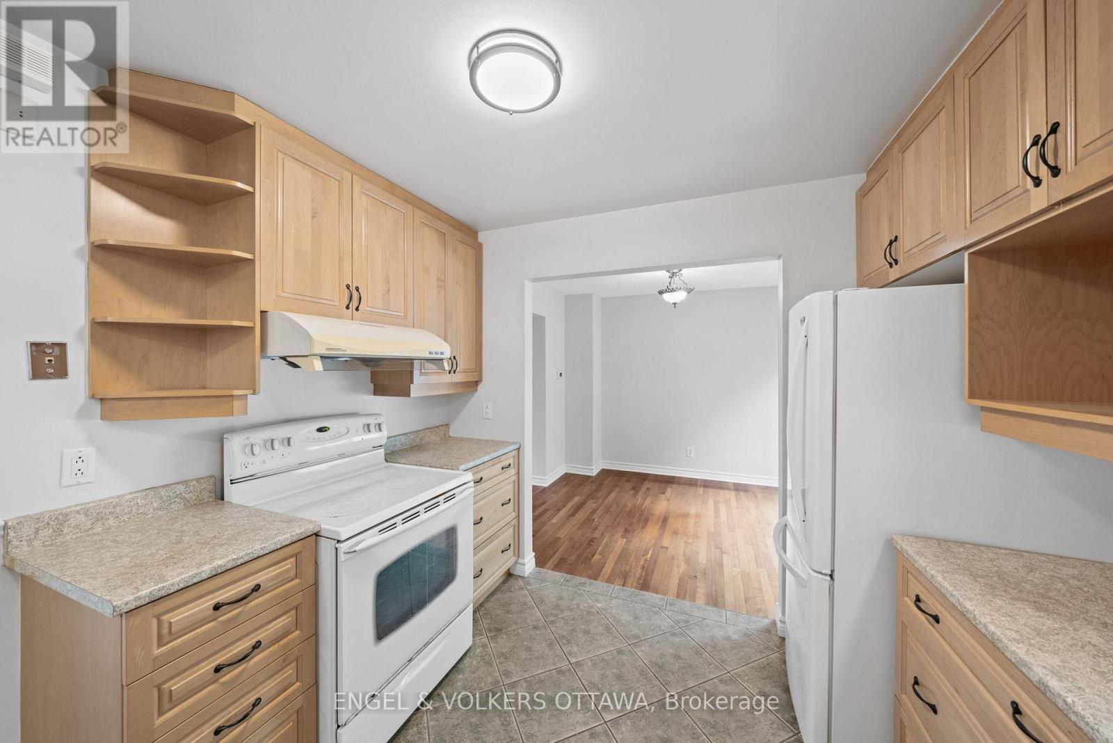 25 ANTLER AVENUE - 12
