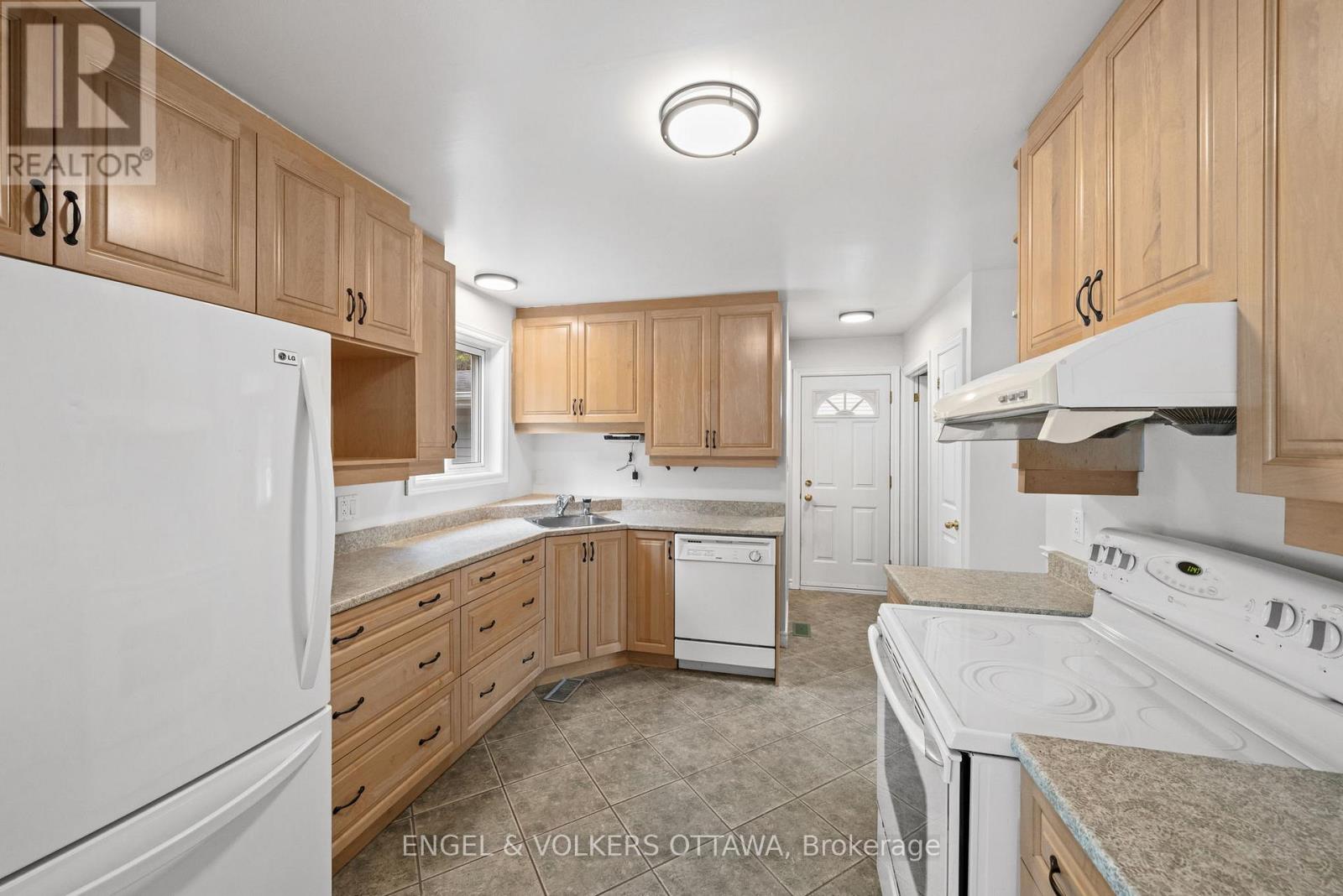 25 ANTLER AVENUE - 13
