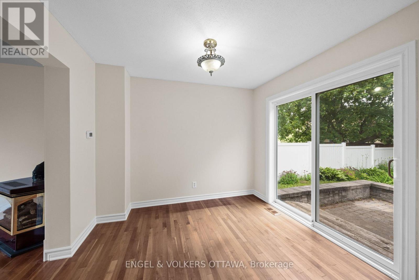 25 ANTLER AVENUE - 15