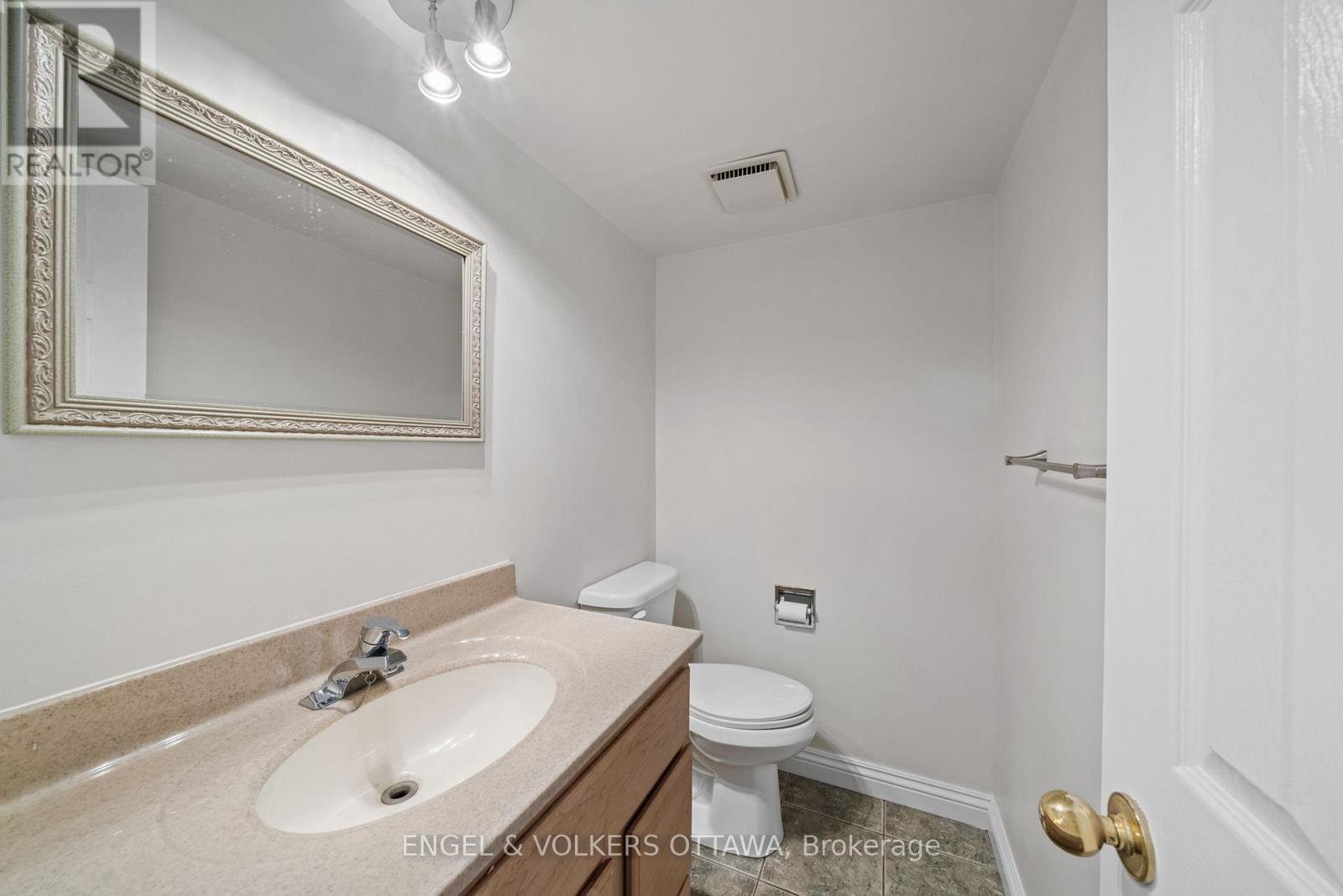 25 ANTLER AVENUE - 37