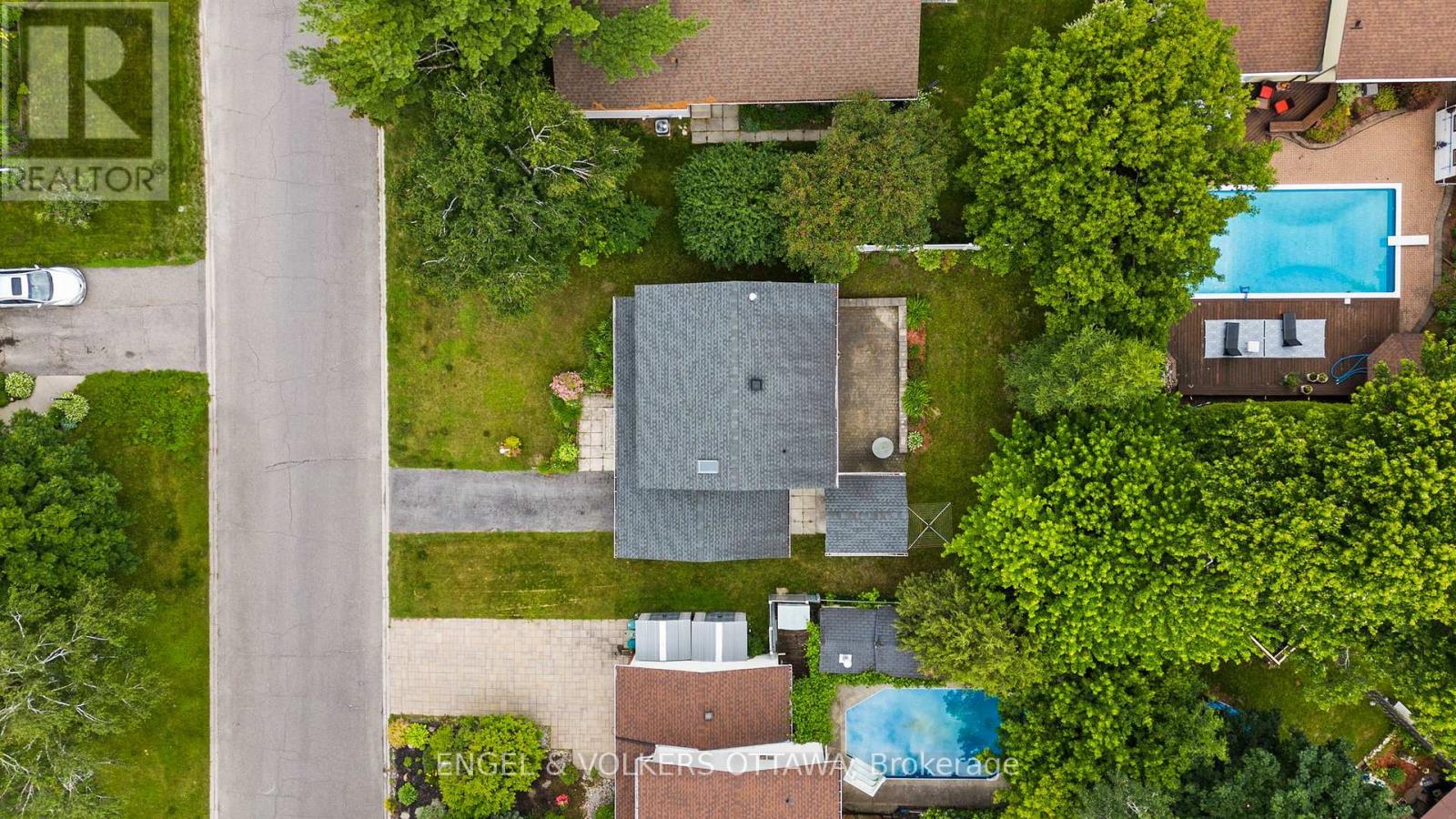 25 ANTLER AVENUE - 44