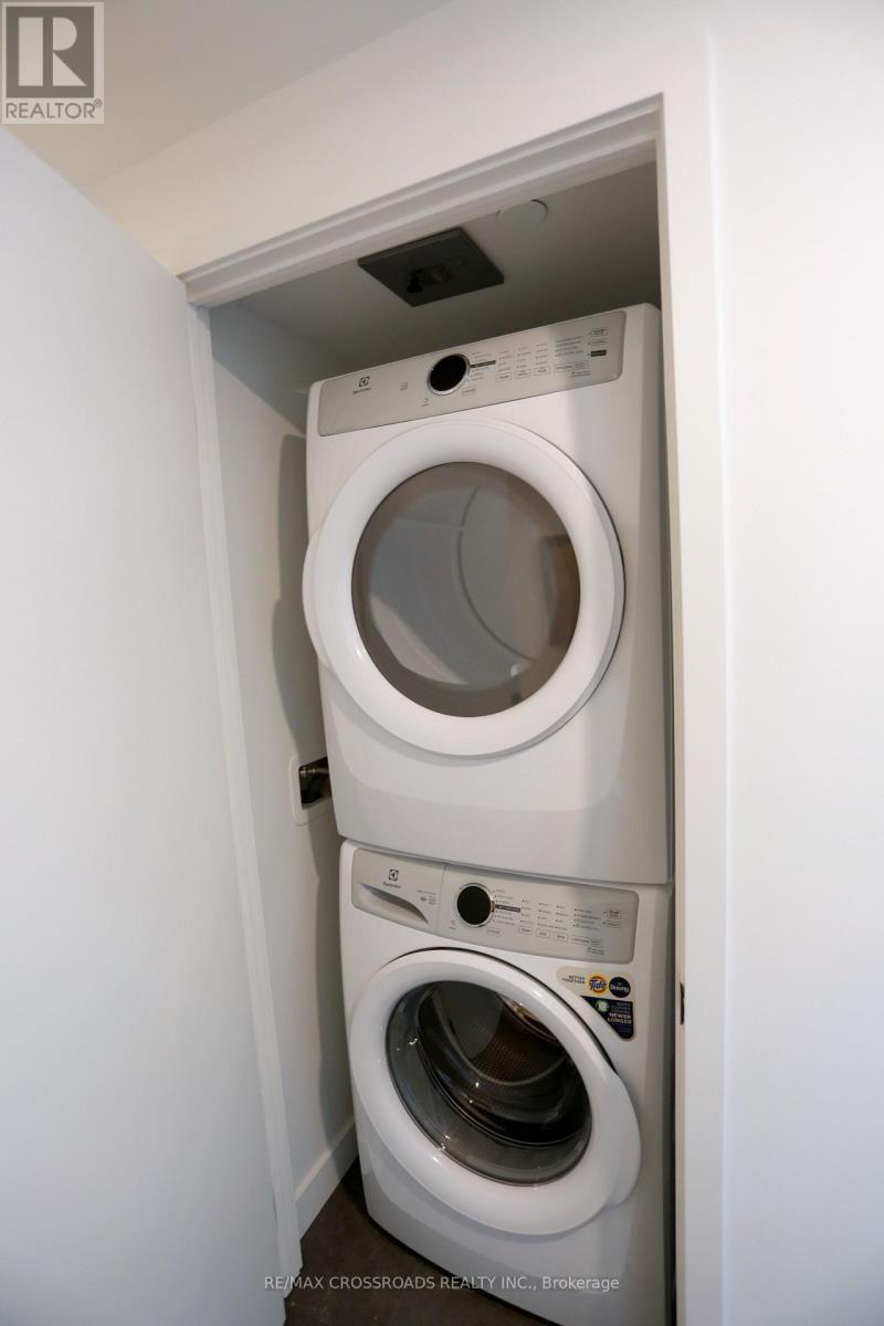 #2801 609 SHERBOURNE STREET - Image 16