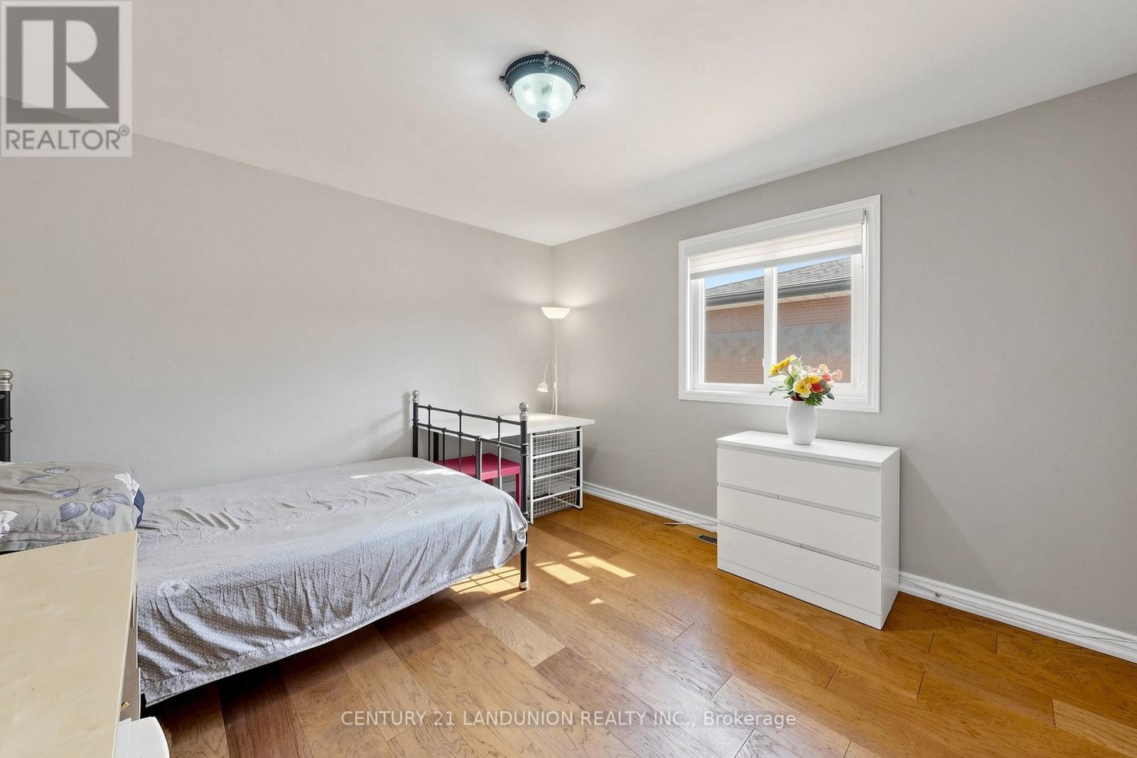 329 ATHA AVENUE - 17
