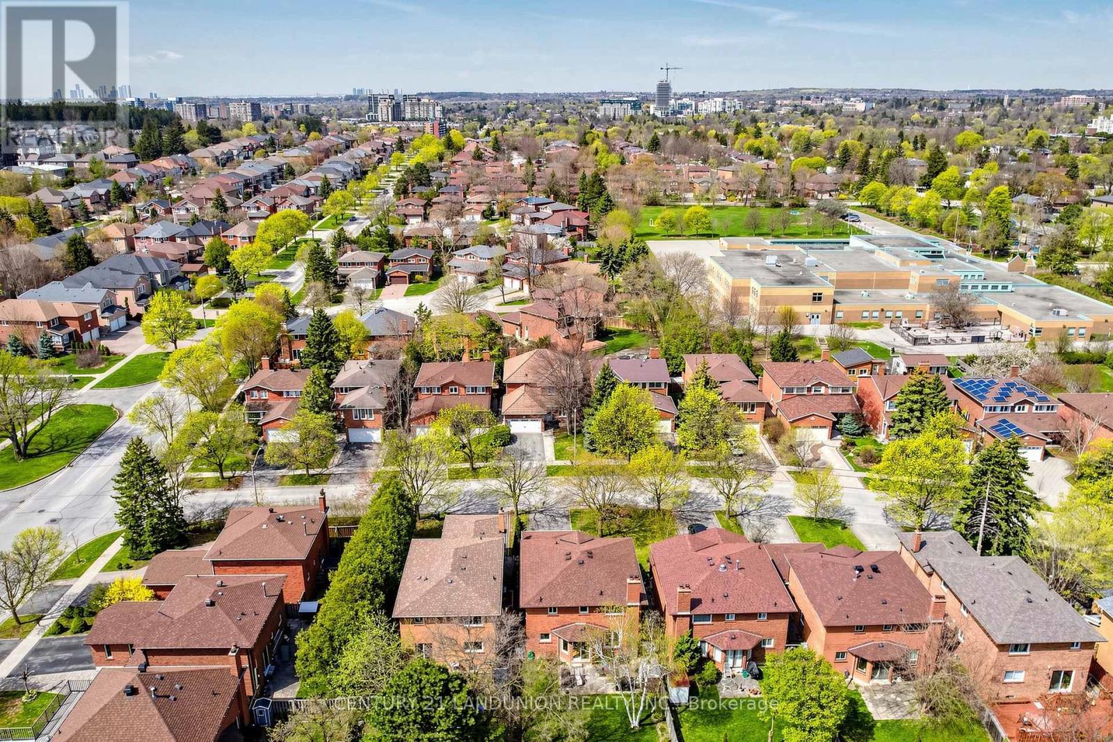 329 ATHA AVENUE - 34