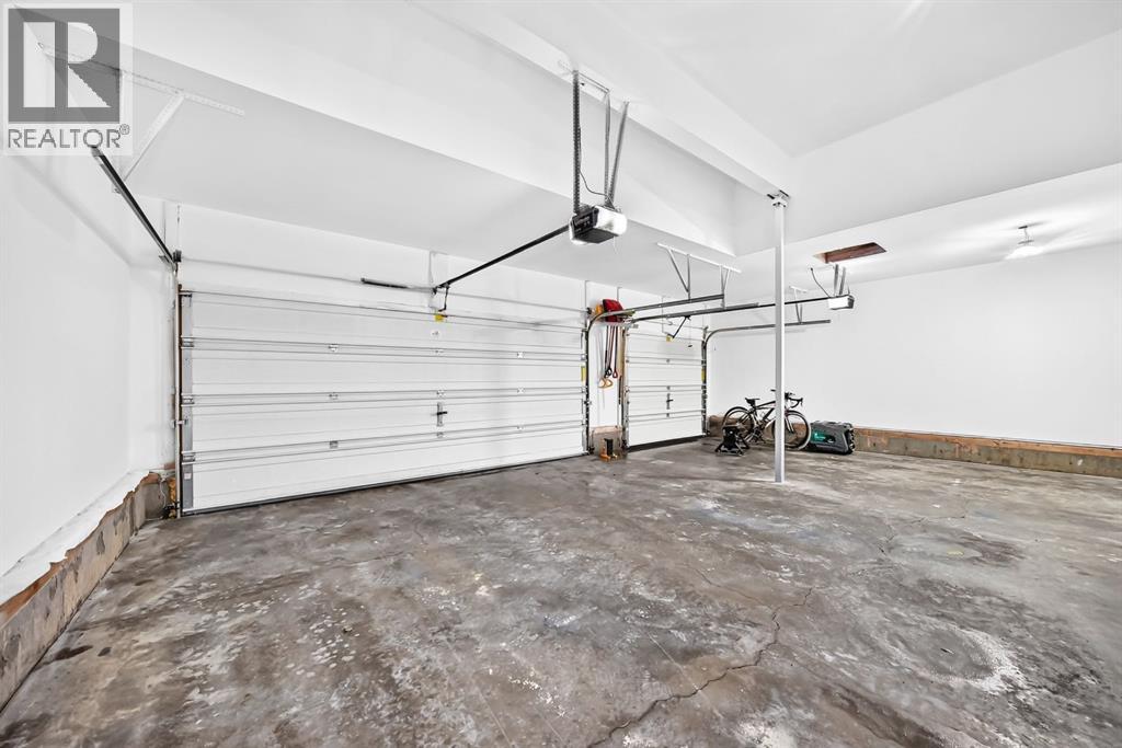 188 Magenta Crescent — photo 46
