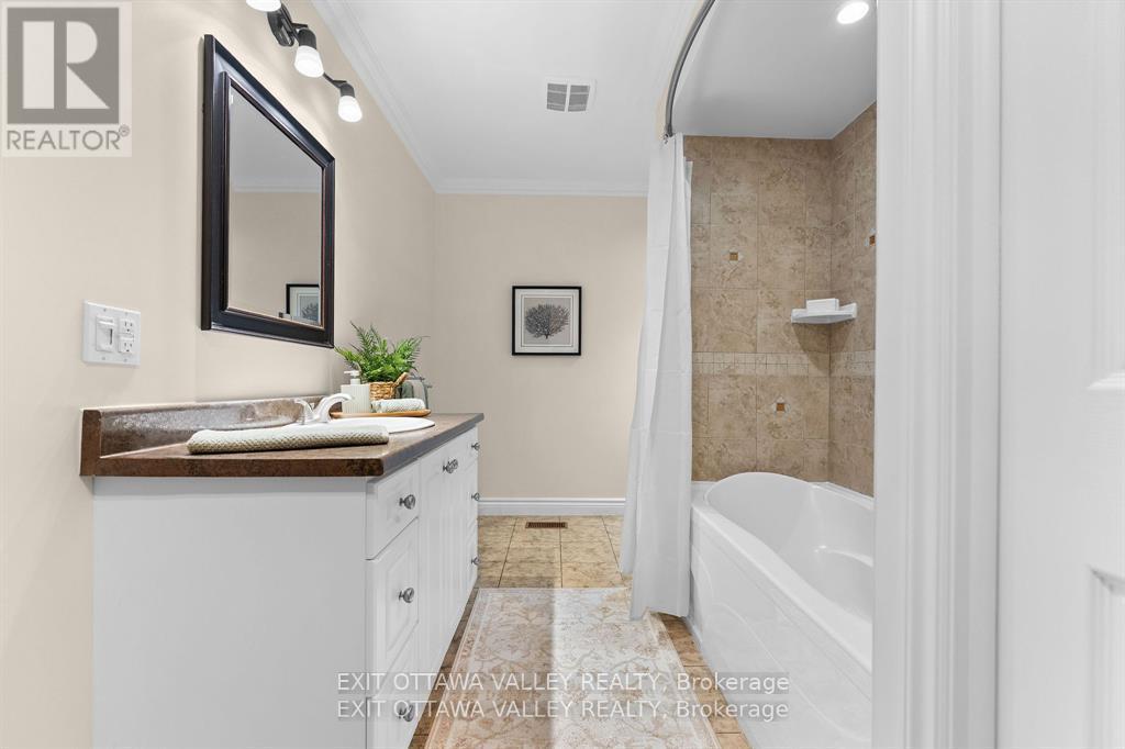 164 MAPLE AVENUE - 15