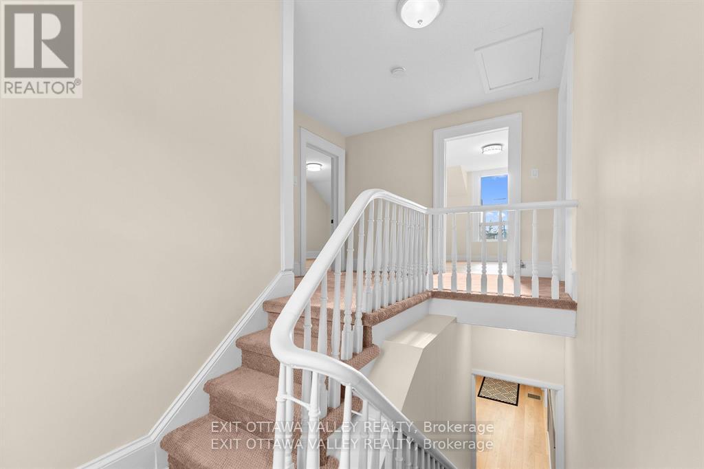 164 MAPLE AVENUE - 17