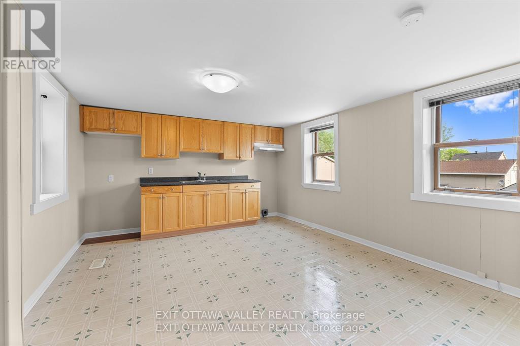 164 MAPLE AVENUE - 28