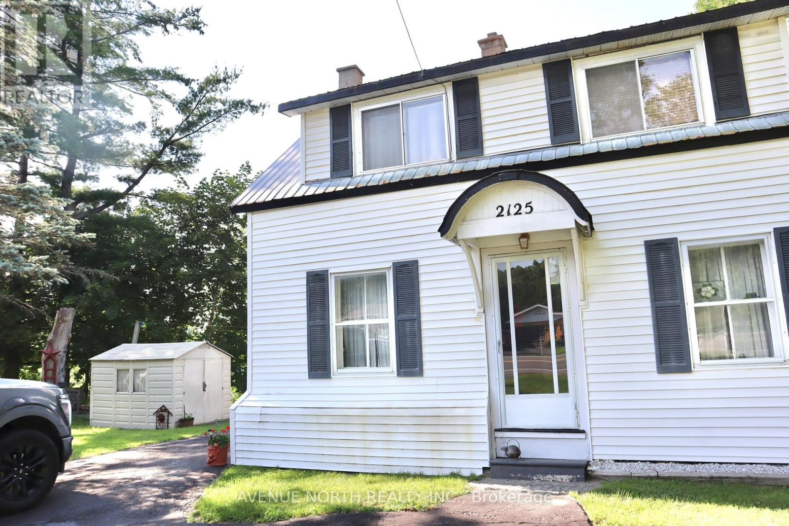 2125 OLD MONTREAL ROAD - 3