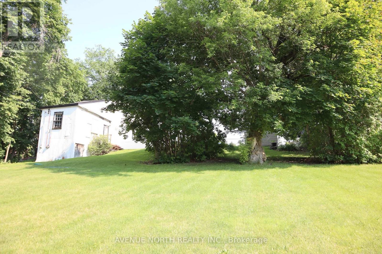 2125 OLD MONTREAL ROAD - 30