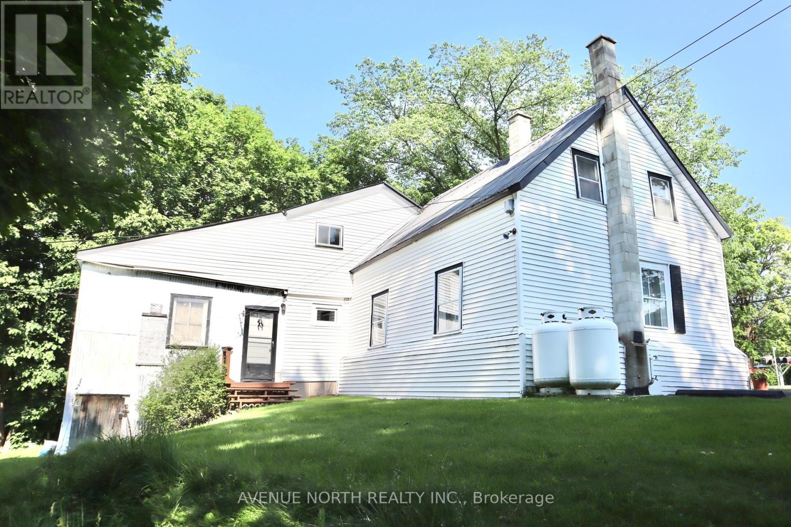 2125 OLD MONTREAL ROAD - 34
