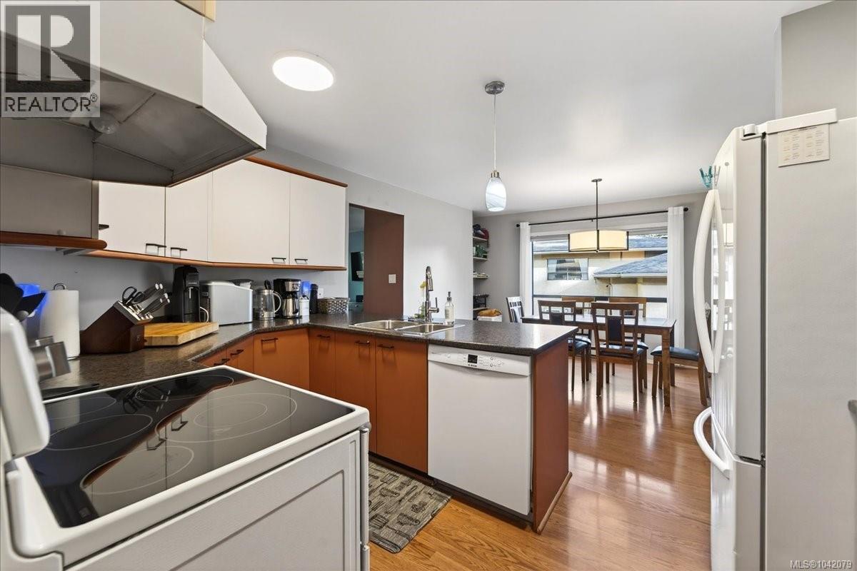 #9 639 Kildew Rd - 16