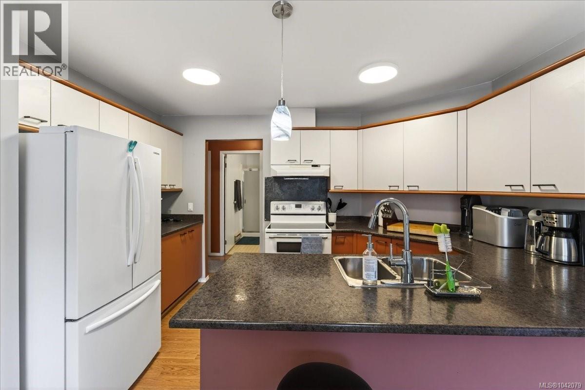 #9 639 Kildew Rd - 9