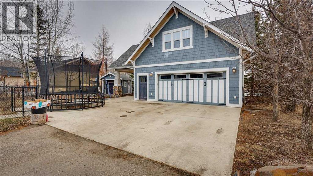 Garage/Carriage House