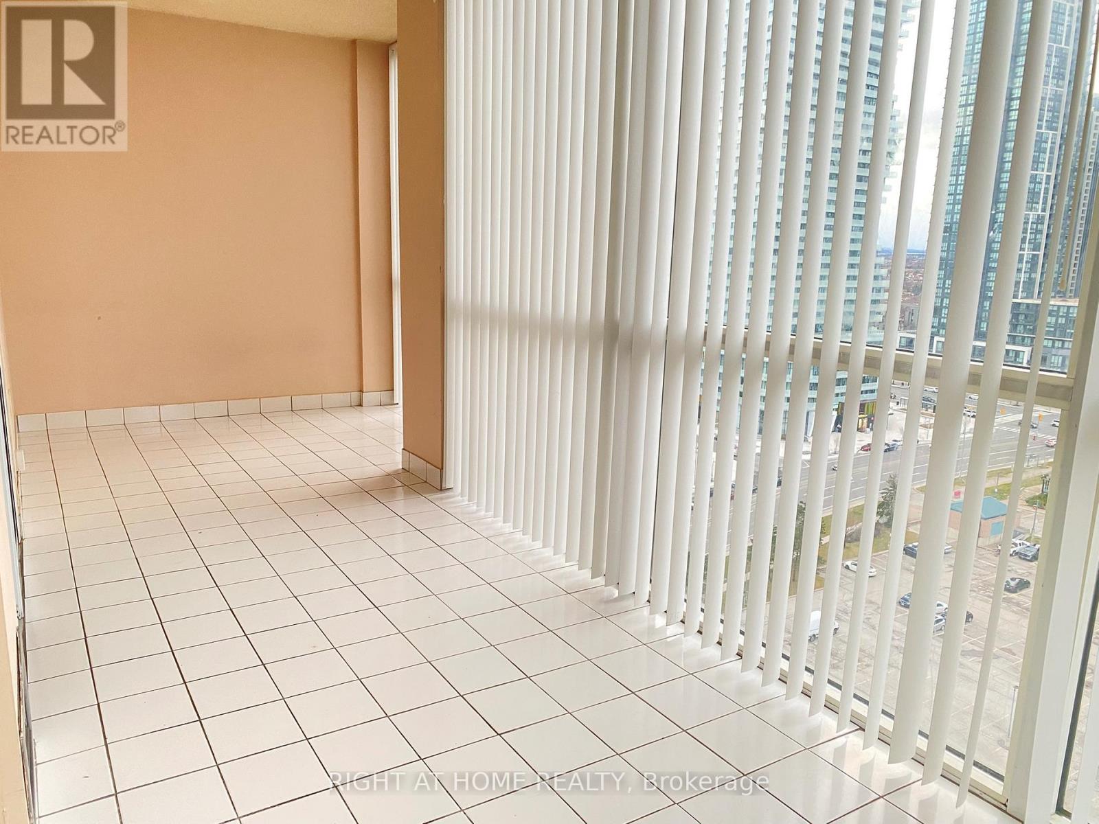 #1807 350 WEBB DRIVE - 16