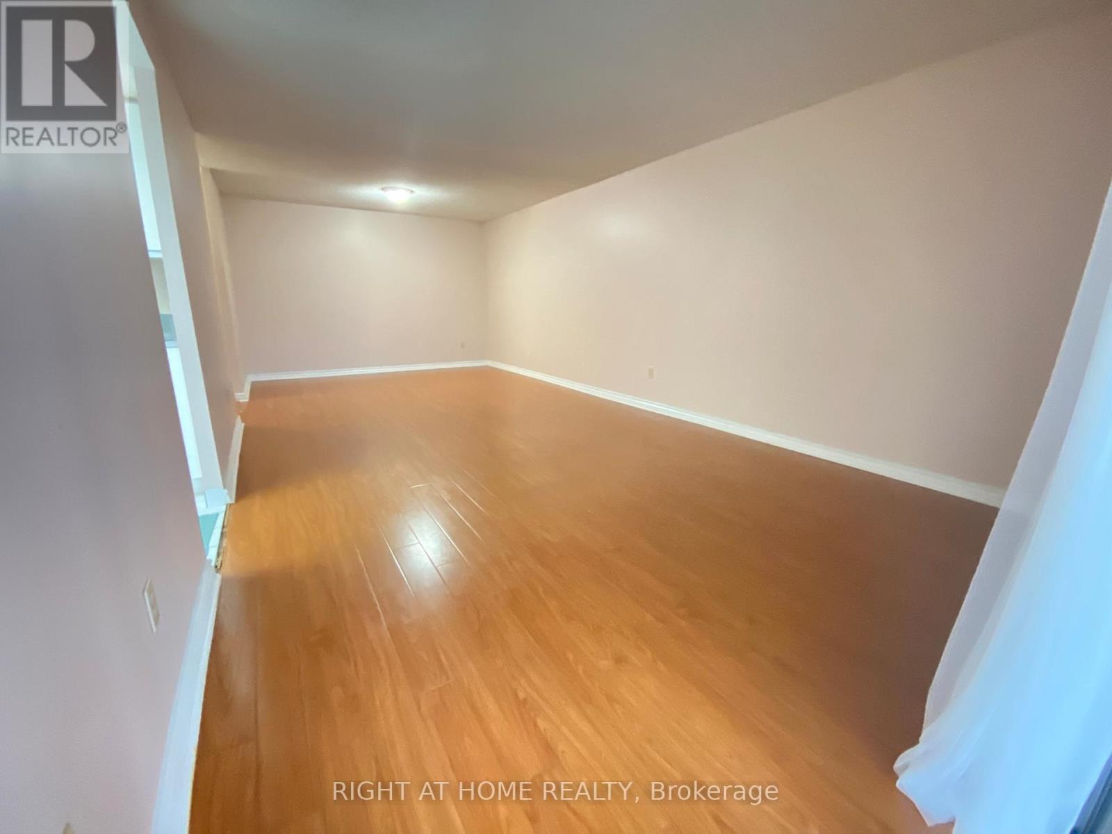 #1807 350 WEBB DRIVE - 17