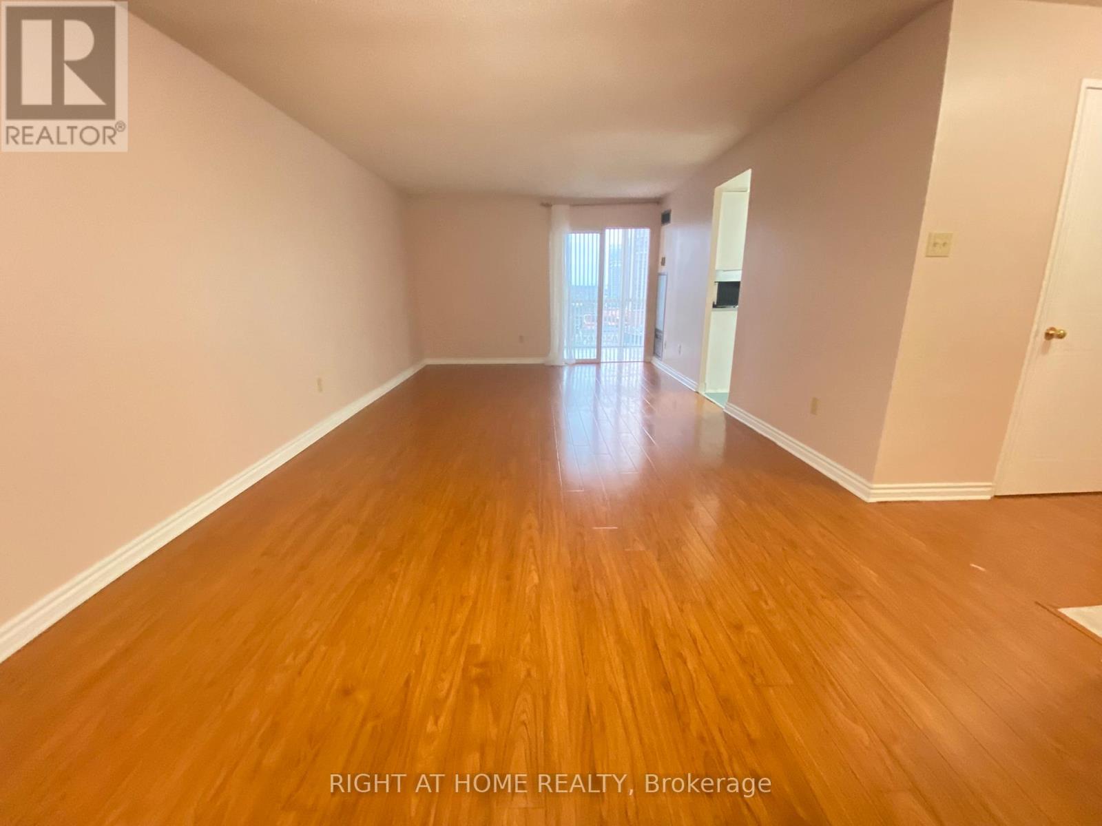 #1807 350 WEBB DRIVE - 19