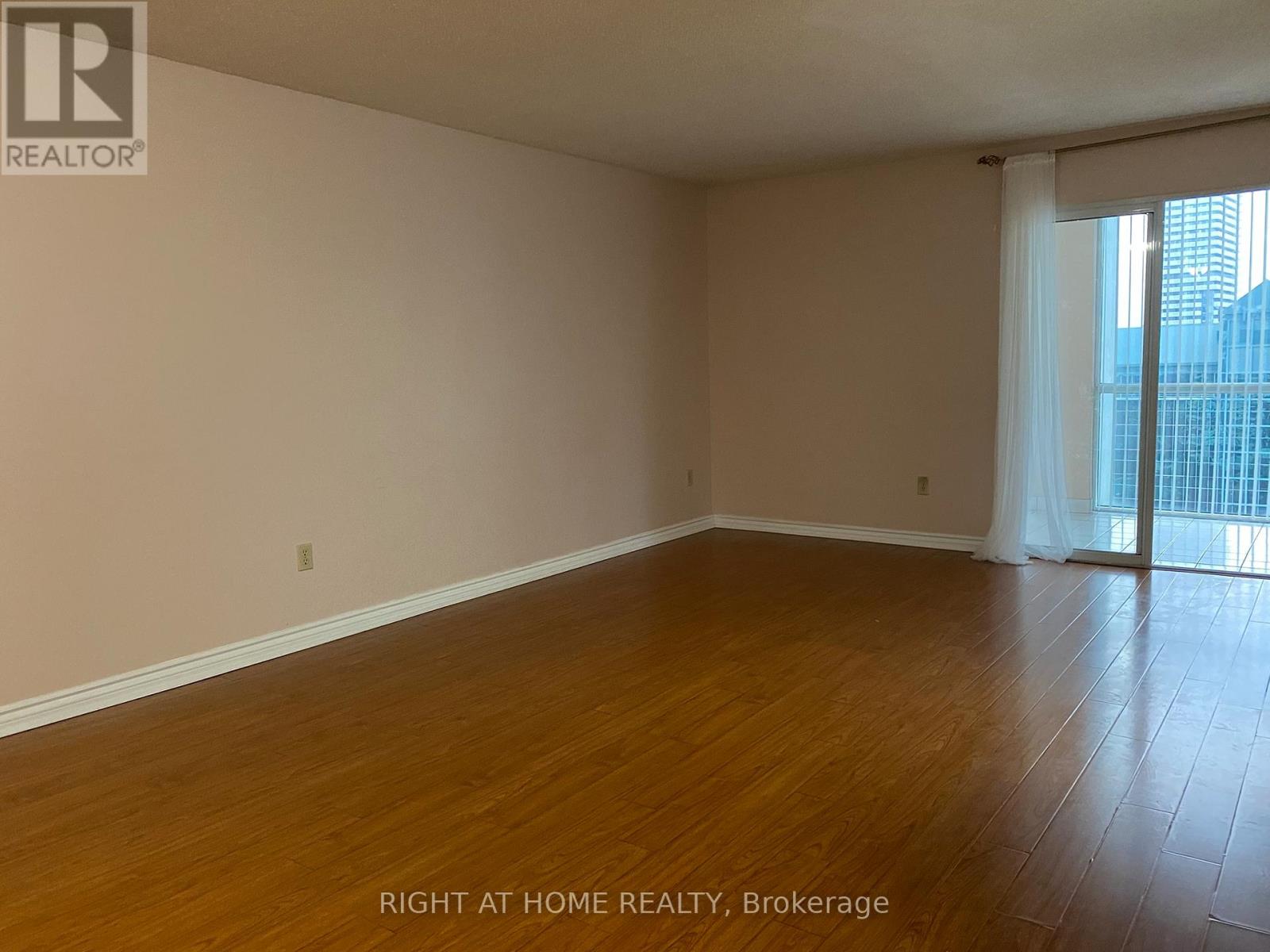 #1807 350 WEBB DRIVE - Image 13