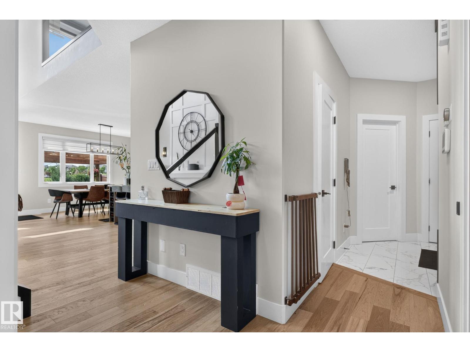 147 HENDERSON LI - photo 2