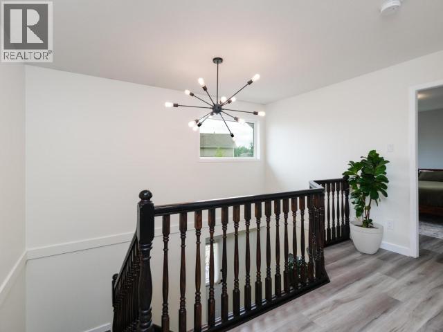 6 CARNELIAN COURT - 15