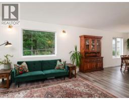 Bedroom - 6 Carnelian Court, Whitehorse, YT Y1A6A3 Photo 12