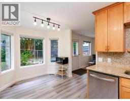 5pc Ensuite bath - 6 Carnelian Court, Whitehorse, YT Y1A6A3 Photo 9
