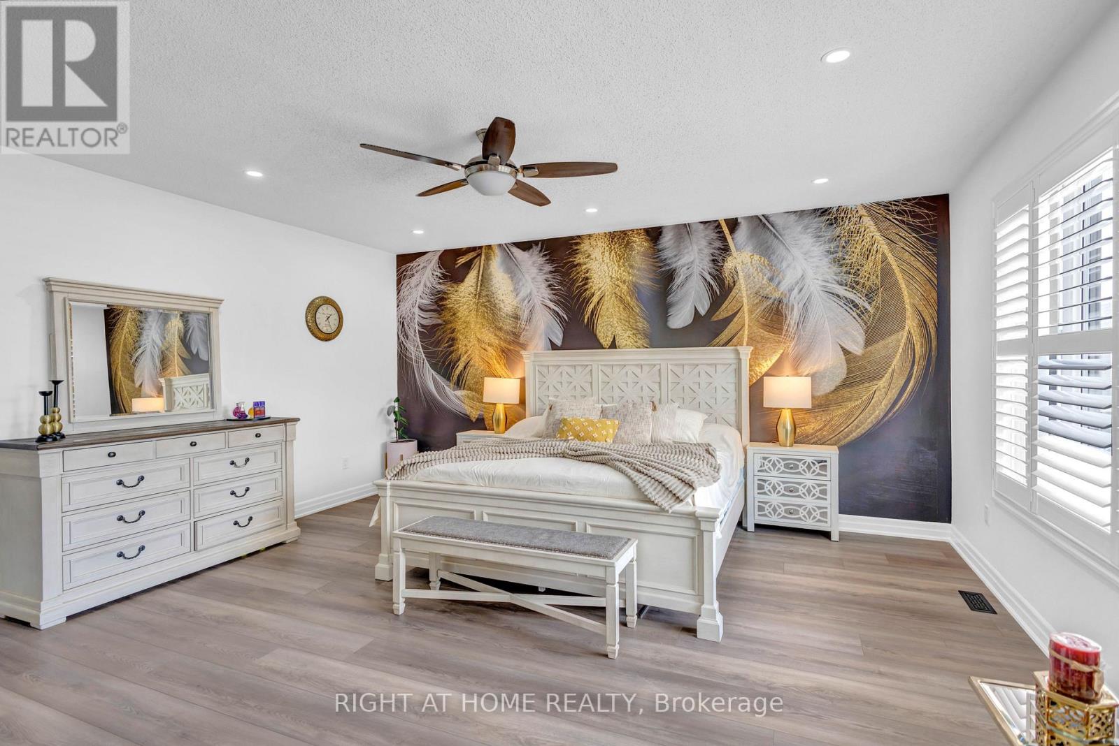 866 MAGNOLIA TERRACE - 29