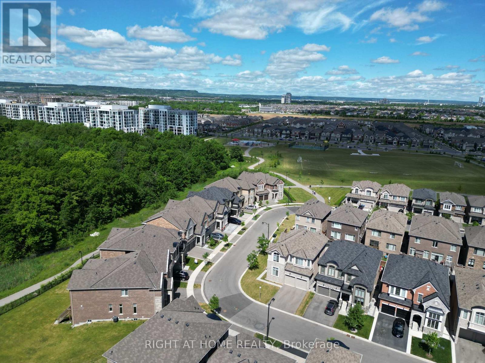 866 MAGNOLIA TERRACE - 47