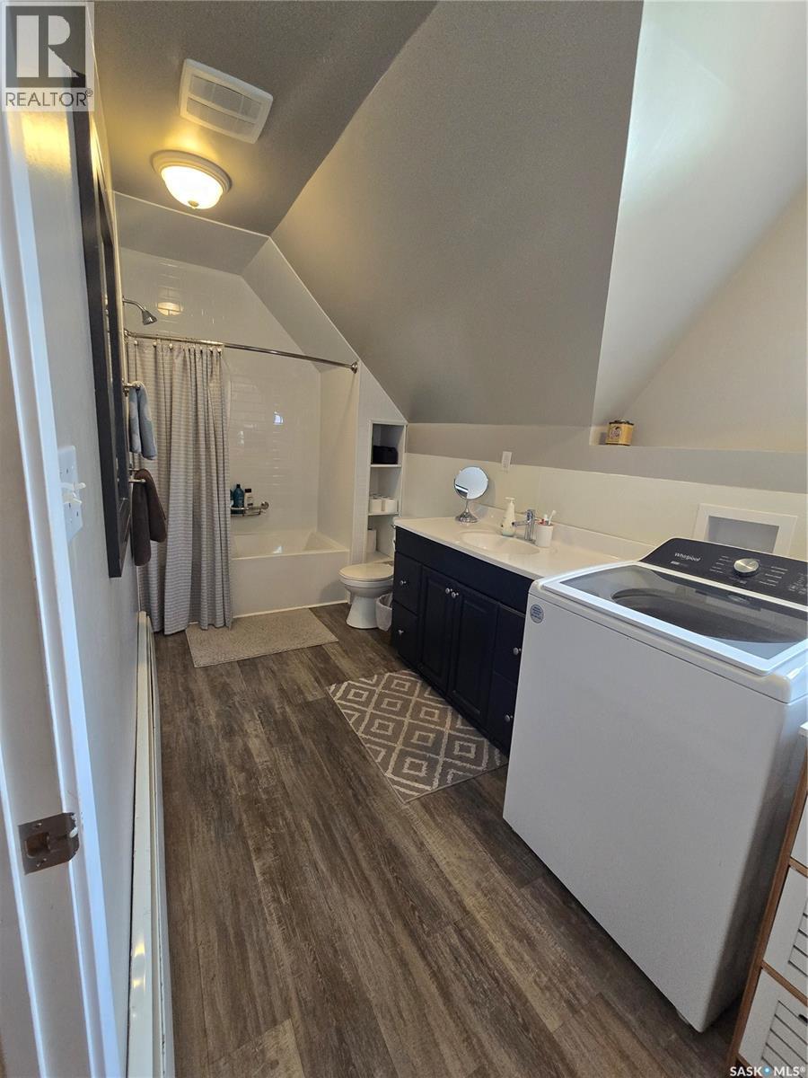 134 9th AVENUE W - 34