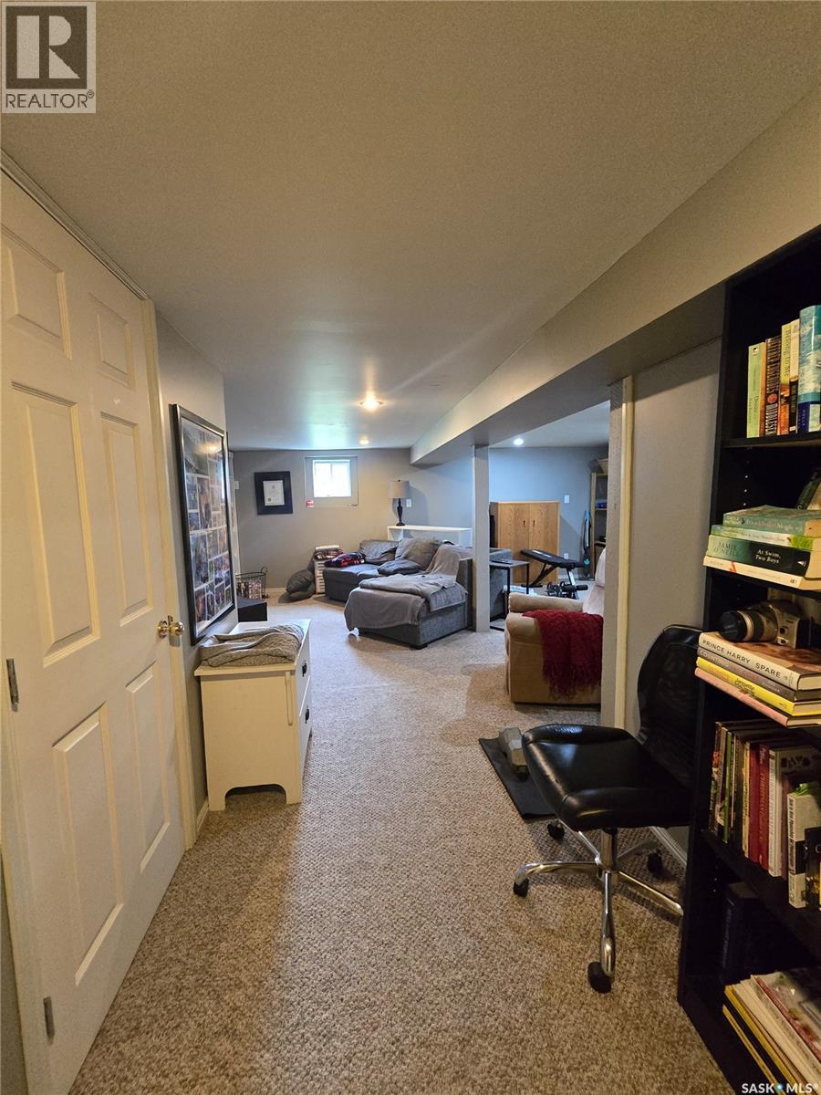 134 9th AVENUE W - 41