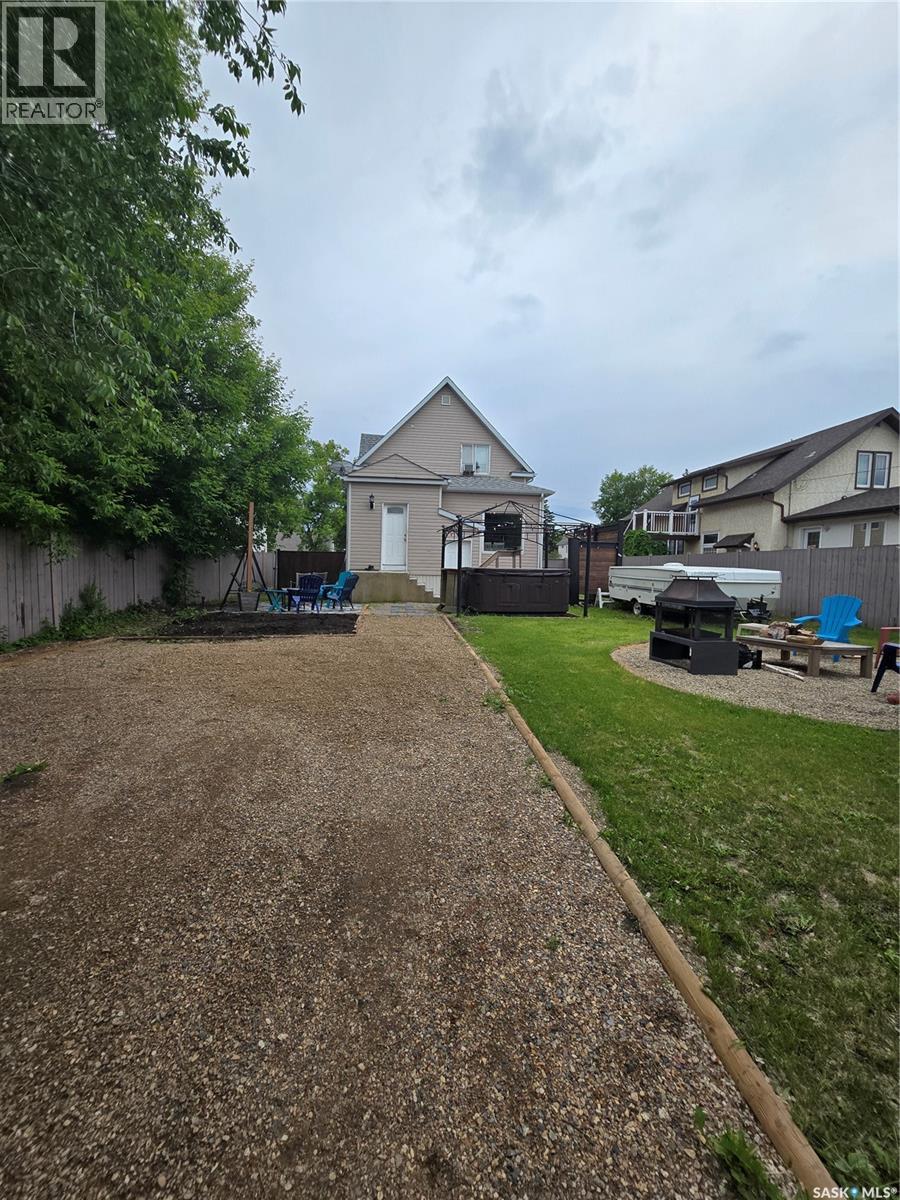 134 9th AVENUE W - 54