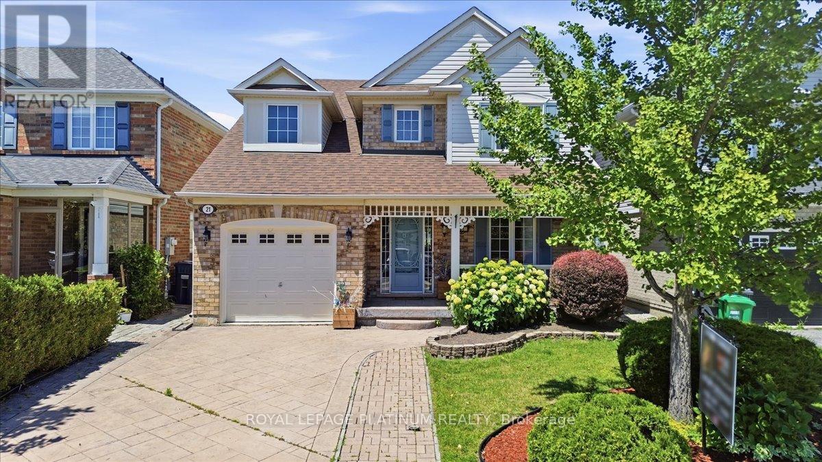 21 VISTA GREEN CRESCENT - 1