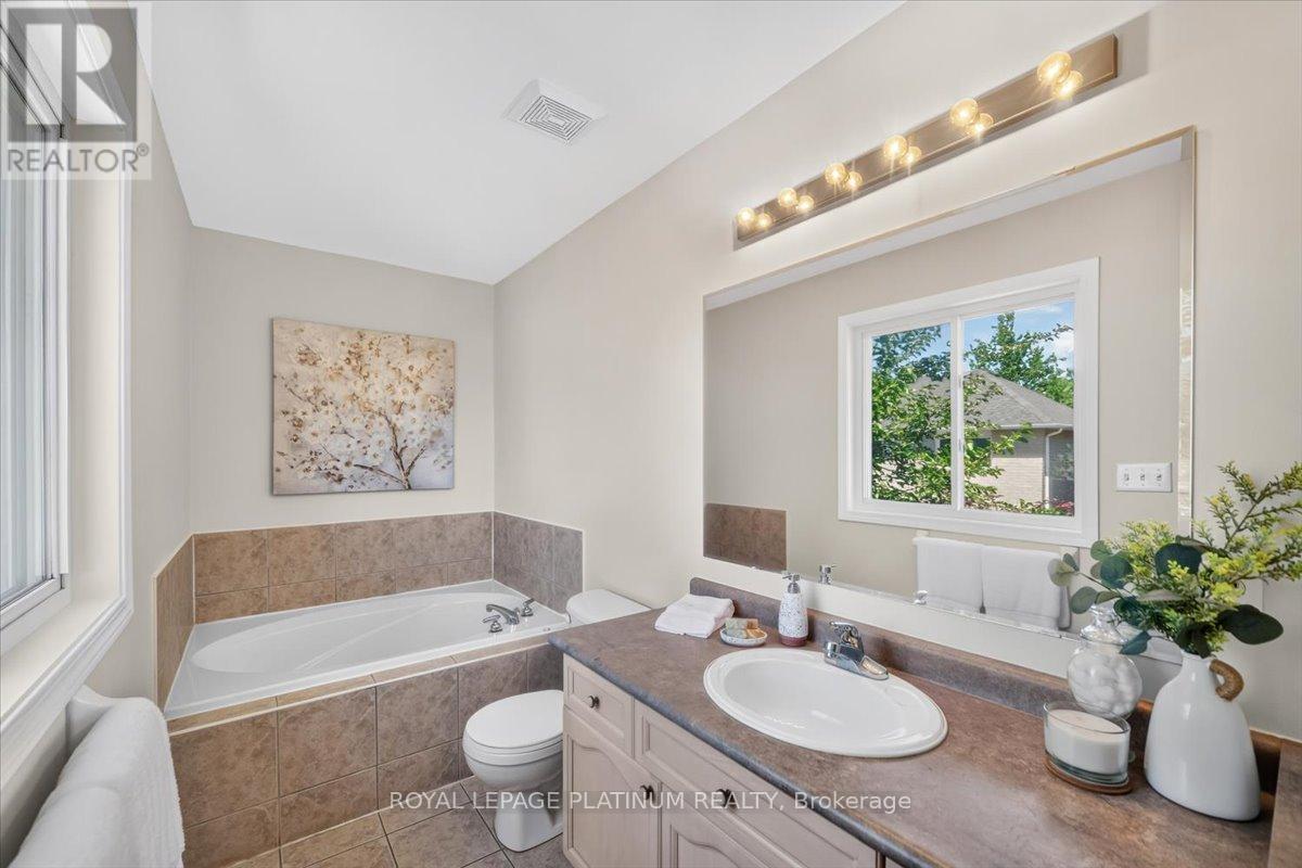 21 VISTA GREEN CRESCENT - 23