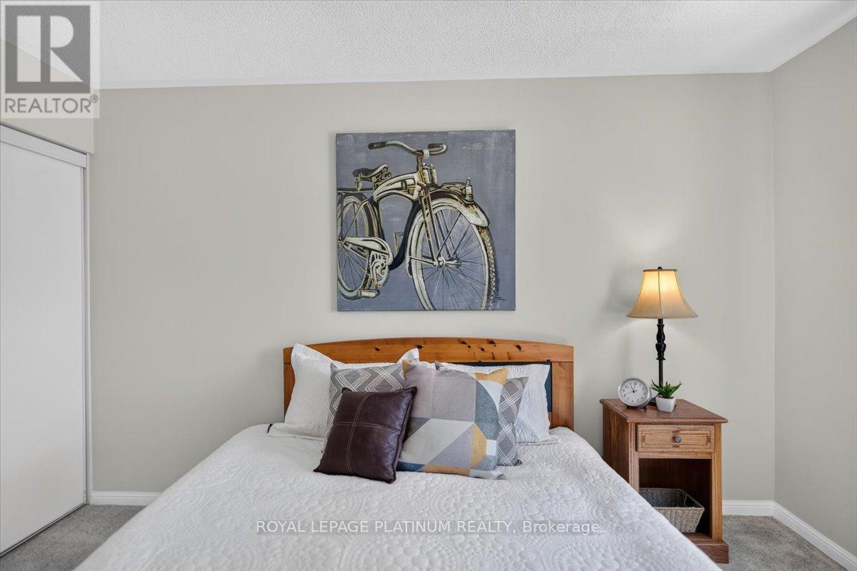 21 VISTA GREEN CRESCENT - 24