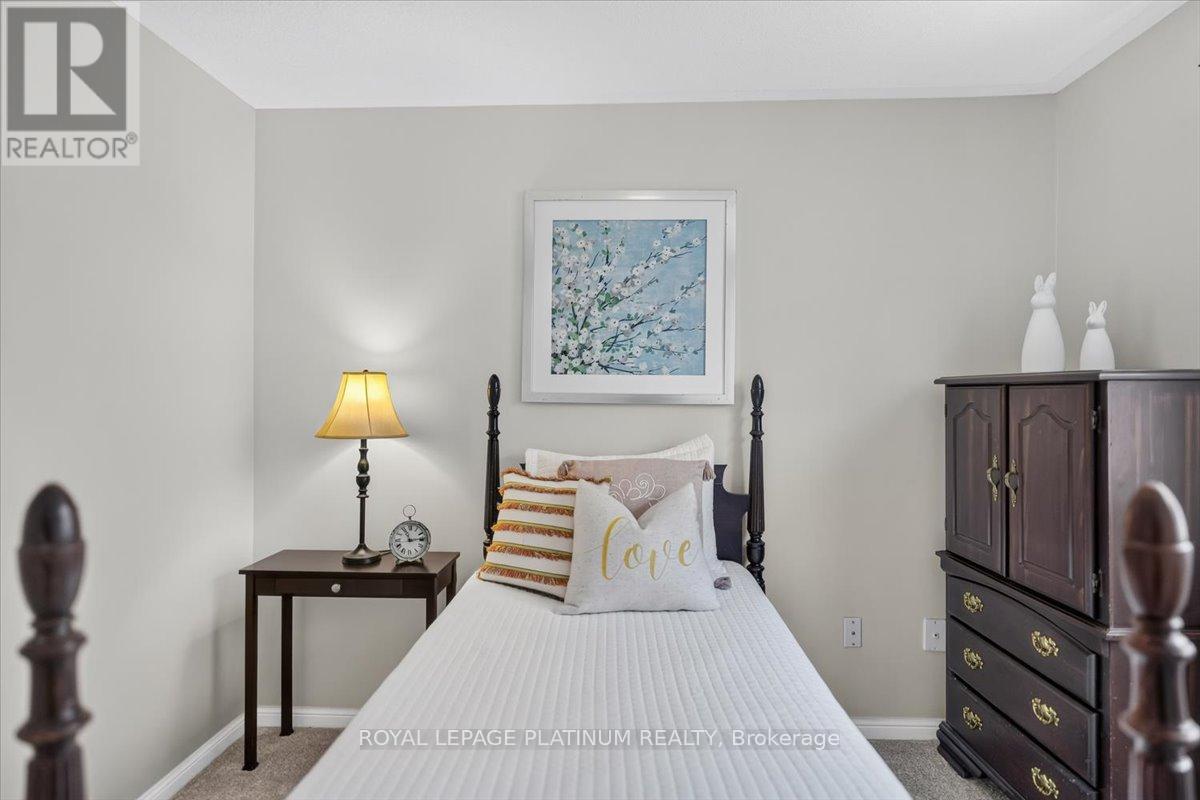 21 VISTA GREEN CRESCENT - 28