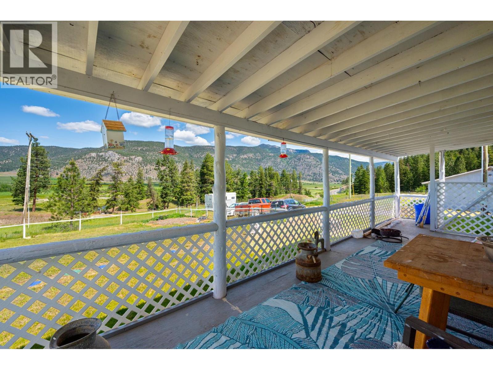 6668 Kamloops Vernon (HWY 97) Highway - 33