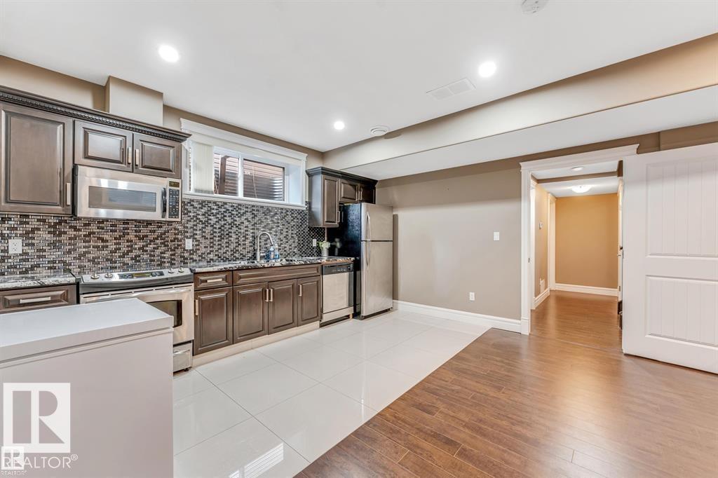 16756 60 ST NW NW - 27