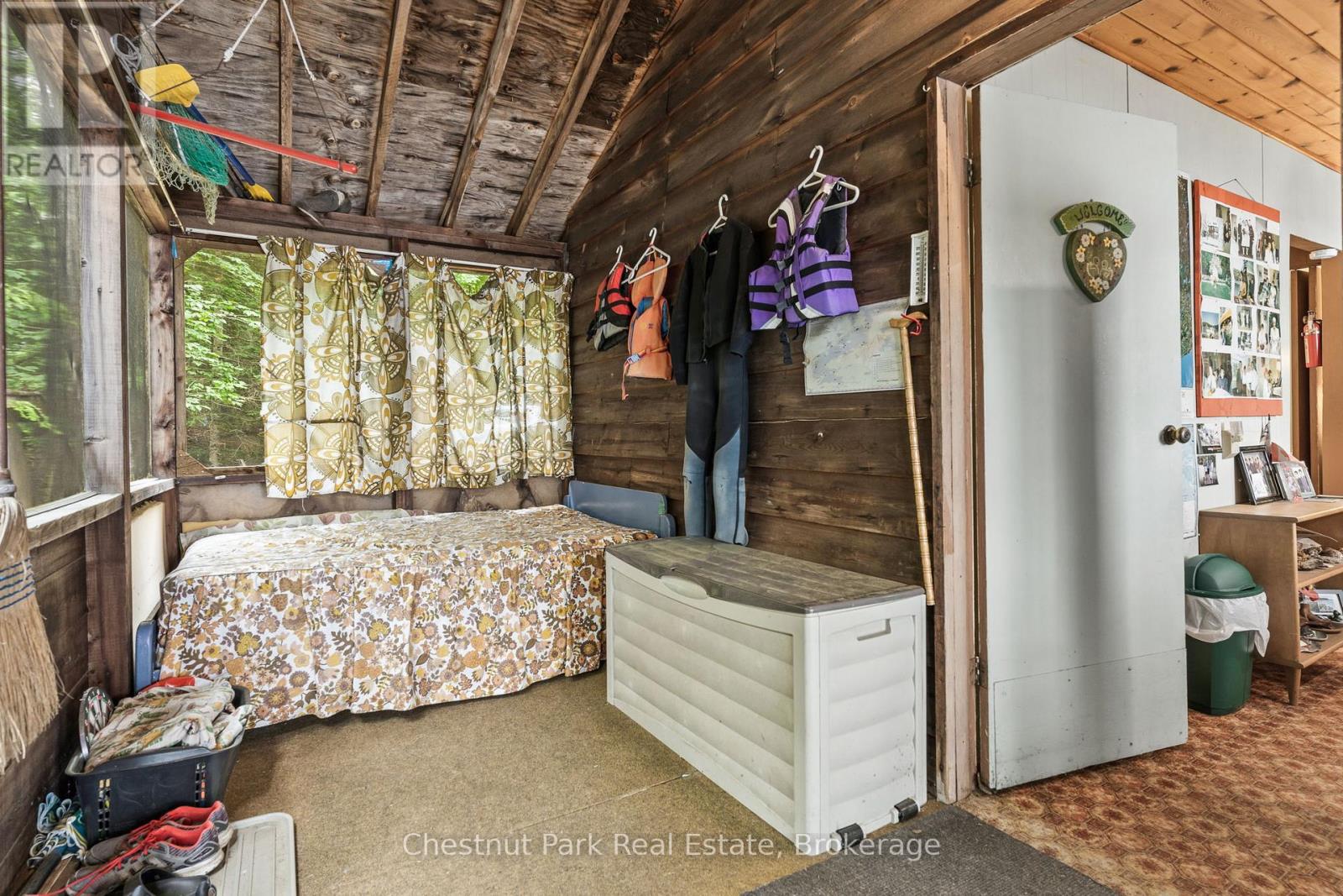 5278 KENNISIS LAKE ROAD - 25