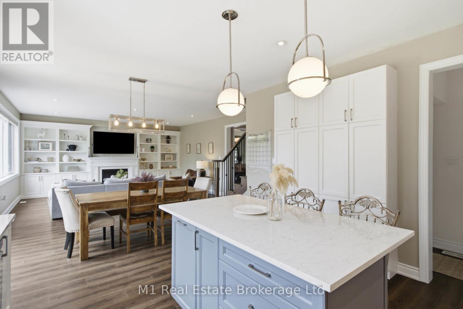 140 HARPIN WAY E - 11