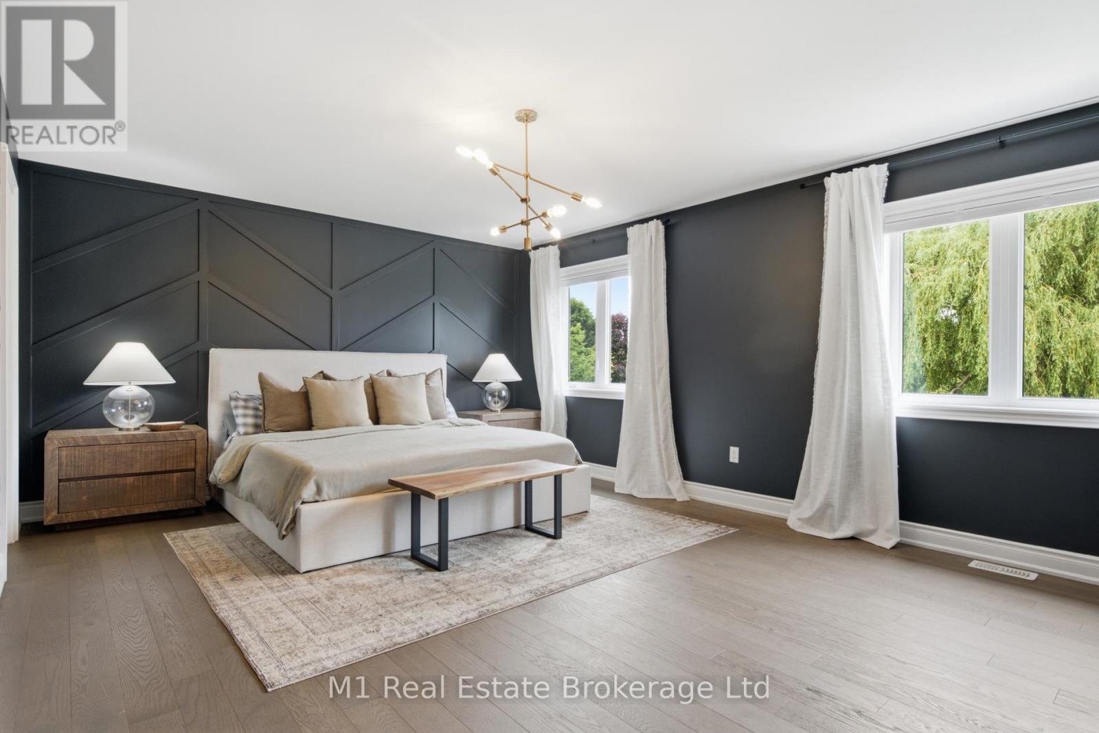 140 HARPIN WAY E - 16