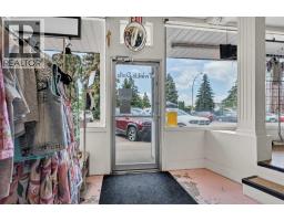 1765 Dunmore Road Se, Medicine Hat, AB T1A1Z8 Photo 6