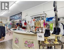 1765 Dunmore Road Se, Medicine Hat, AB T1A1Z8 Photo 11