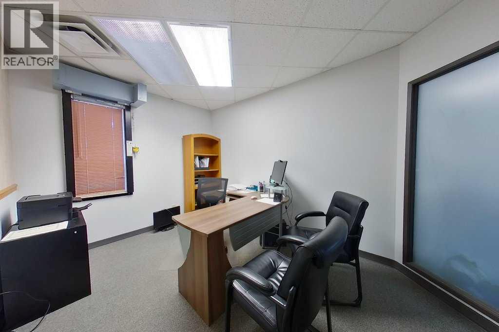 562 2 Street Southeast - Photo 15