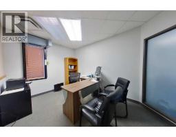 562 2 Street Se, Medicine Hat, AB T1A0C5 Photo 15