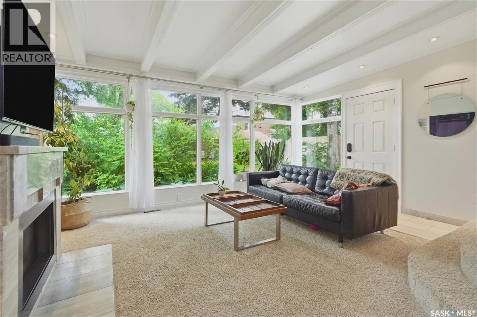 713 Melrose AVENUE - photo 2