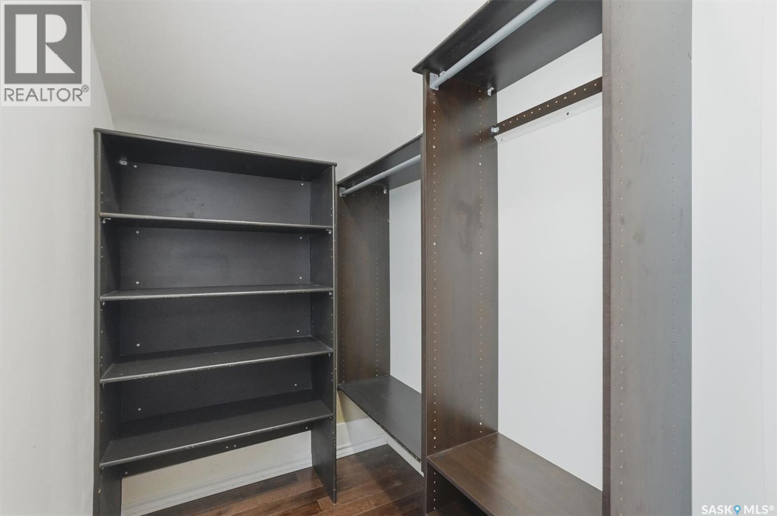 713 Melrose AVENUE - 24