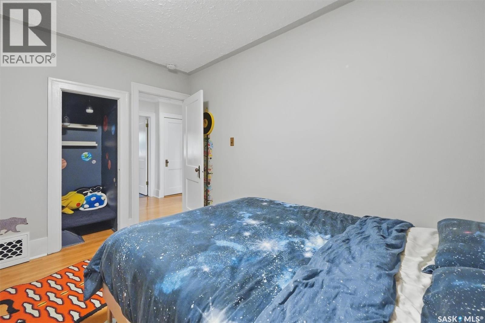 713 Melrose AVENUE - 30