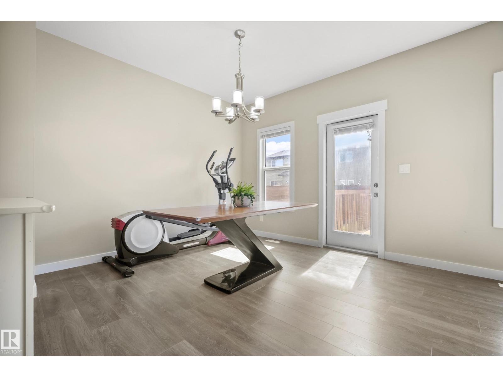 2456 KELLY CIRCLE CI SW - 16