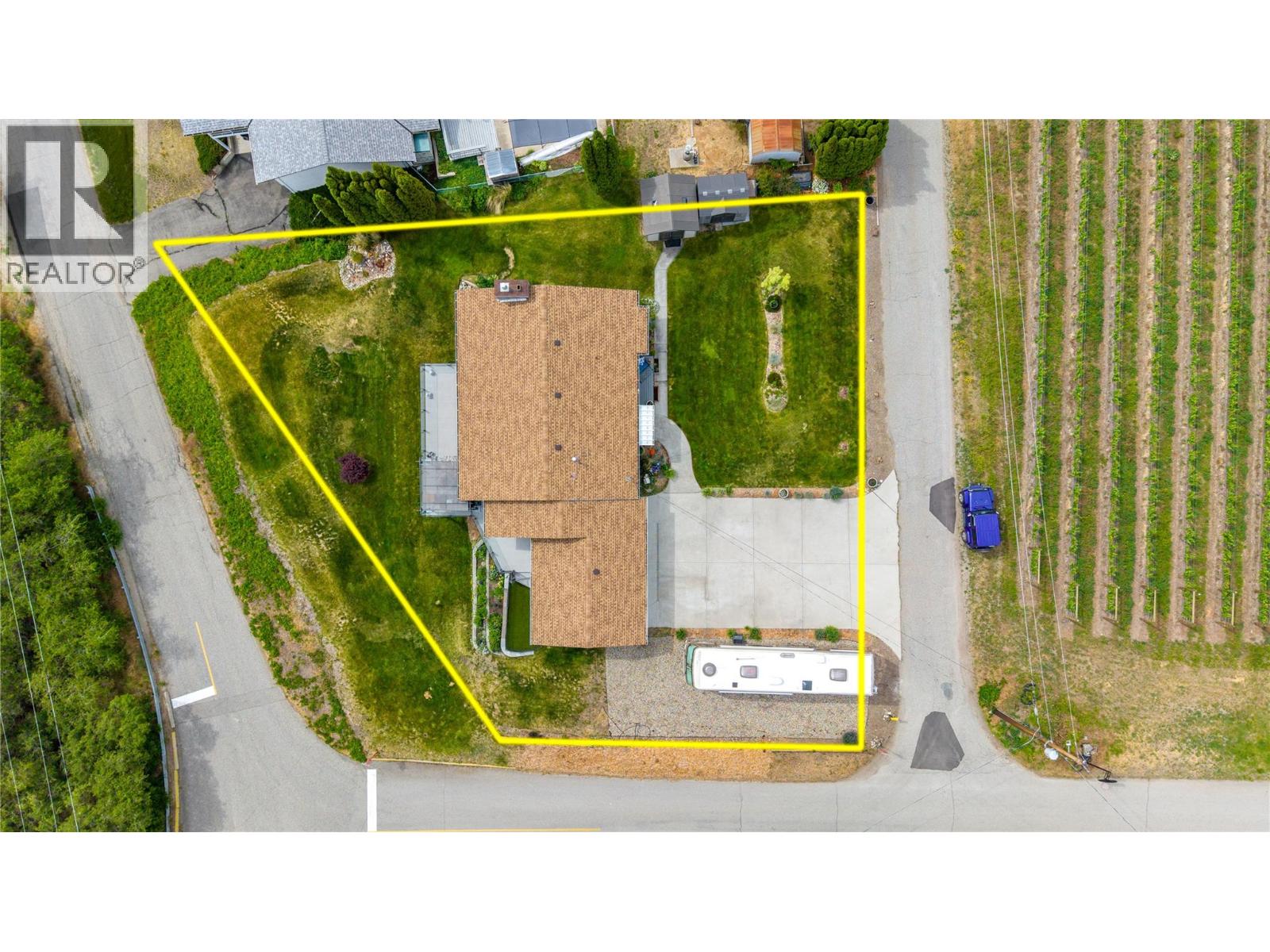 5319 White Street - 53