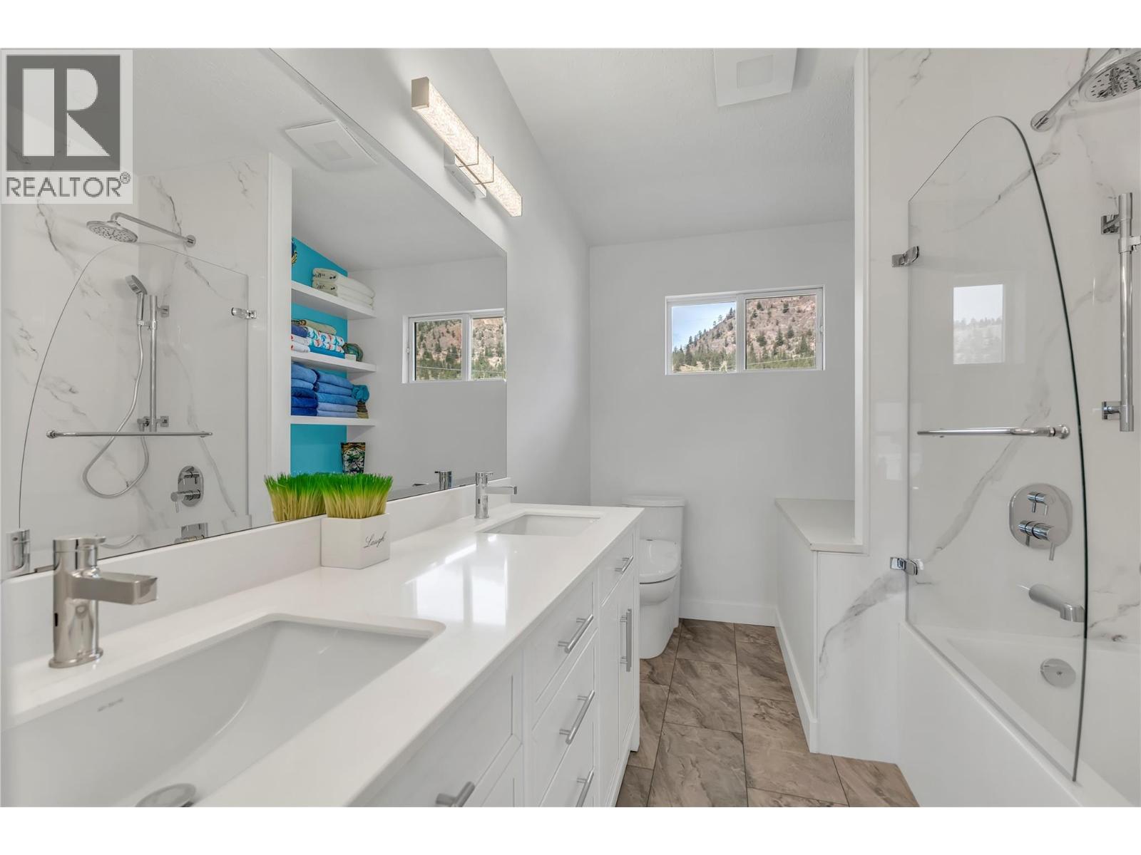 5319 White Street - 15